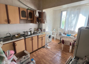 Satılır 4 otaqlı 110 m2 köhnə tikili 8 mkr