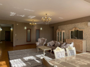 İcarəyə verilir 3 otaqlı 190 m2 yeni tikili Şah İsmayıl Xətai m.