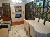 Satılır 2 otaqlı 68 m2 köhnə tikili Xalqlar Dostluğu m.
