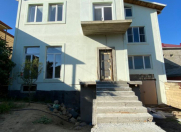 Satılır 5 otaqlı 260 m2 villa Badamdar