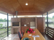 Satılır 7 otaqlı 220 m2 bağ evi Oğuz