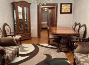 İcarəyə verilir 3 otaqlı 90 m2 köhnə tikili Xalqlar Dostluğu m.