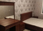 Satılır 3 otaqlı 85 m2 köhnə tikili Elit ticarət mərkəzi