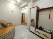 İcarəyə verilir 3 otaqlı 110 m2 yeni tikili Nizami m.