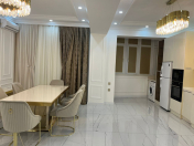 Satılır 2 otaqlı 81 m2 yeni tikili Nizami m.