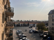 İcarəyə verilir 3 otaqlı 55 m2 köhnə tikili Şah İsmayıl Xətai m.