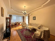 İcarəyə verilir 3 otaqlı 100 m2 yeni tikili Nizami m.