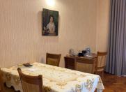 Satılır 4 otaqlı 180 m2 köhnə tikili İçəri Şəhər m.