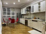 Satılır 3 otaqlı 141 m2 yeni tikili Nizami m.