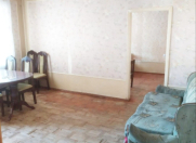Satılır 4 otaqlı 100 m2 köhnə tikili Bakıxanov