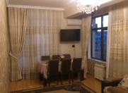 Satılır 3 otaqlı 100 m2 yeni tikili 28 May m.