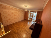 İcarəyə verilir 3 otaqlı 70 m2 köhnə tikili Neftçilər m.