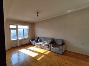 Satılır 2 otaqlı 70 m2 yeni tikili 8 Noyabr m.