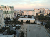 İcarəyə verilir 3 otaqlı 100 m2 yeni tikili Neftçilər m.