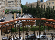 İcarəyə verilir 2 otaqlı 77 m2 köhnə tikili 28 May m.