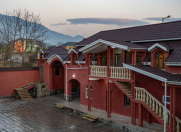 Satılır 16 otaqlı 450 m2 bağ evi Qəbələ