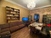 Satılır 2 otaqlı 60 m2 köhnə tikili 28 May m.