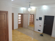 İcarəyə verilir 3 otaqlı 125 m2 yeni tikili 6-cı parallel