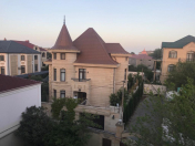 Satılır 7 otaqlı 536 m2 villa Badamdar