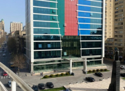 İcarəyə verilir 3 otaqlı 163 m2 yeni tikili Nizami m.