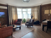 İcarəyə verilir 3 otaqlı 150 m2 yeni tikili Nizami m.