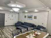 Satılır 3 otaqlı 136 m2 yeni tikili 8 km