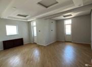 Satılır 3 otaqlı 130 m2 yeni tikili Gənclik m.