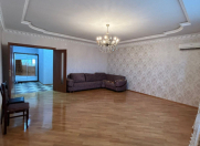 Satılır 3 otaqlı 128 m2 yeni tikili 28 May m.