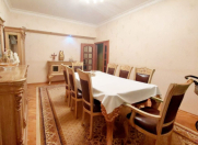 Satılır 4 otaqlı 140 m2 yeni tikili Nizami m.