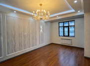 Satılır 3 otaqlı 100 m2 yeni tikili 28 May m.