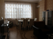 Satılır 2 otaqlı 75 m2 yeni tikili Dövlət Statistika Komitəsi