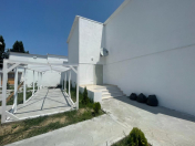 Satılır 9 otaqlı 1000 m2 villa Astara