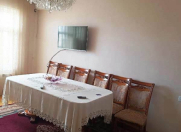 Satılır 3 otaqlı 80 m2 köhnə tikili 8 km