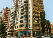 Satılır 5 otaqlı 240 m2 yeni tikili 28 May m.