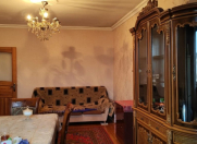 Satılır 3 otaqlı 70 m2 köhnə tikili Bakıxanov