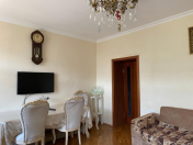 Satılır 4 otaqlı 100 m2 köhnə tikili Heydər Əliyev Mərkəzi