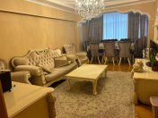 Satılır 3 otaqlı 80 m2 köhnə tikili Bakıxanov