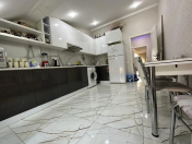 Satılır 3 otaqlı 83 m2 yeni tikili Masazır