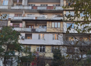 Satılır 2 otaqlı 63 m2 köhnə tikili Bakıxanov