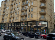 Satılır 5 otaqlı 250 m2 yeni tikili Gənclik m.