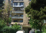 Satılır 5 otaqlı 110 m2 köhnə tikili 8 mkr