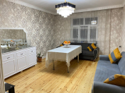 Satılır 10 otaqlı 220 m2 həyət evi Nəriman Nərimanov m.