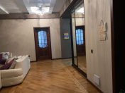 İcarəyə verilir 3 otaqlı 170 m2 yeni tikili Xətai r.