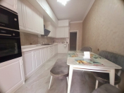 İcarəyə verilir 4 otaqlı 220 m2 ofis Nizami m.