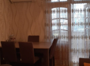 Satılır 2 otaqlı 47 m2 köhnə tikili Elmlər Akademiyası m.