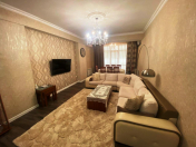 Satılır 4 otaqlı 150 m2 yeni tikili İnşaatçılar m.