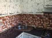 Satılır 2 otaqlı 65 m2 köhnə tikili Xalqlar Dostluğu m.