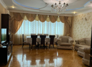 İcarəyə verilir 3 otaqlı 160 m2 yeni tikili 28 May m.