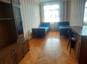 Satılır 3 otaqlı 70 m2 köhnə tikili 8 km