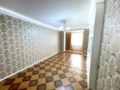 Satılır 2 otaqlı 60 m2 köhnə tikili Bakıxanov